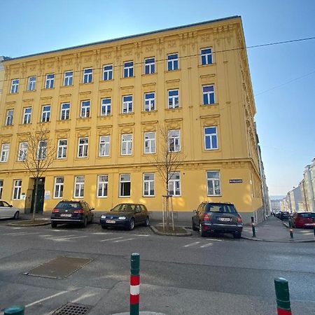 Trendy Apartment Near Schloss Schonbrunn Vienna Luaran gambar
