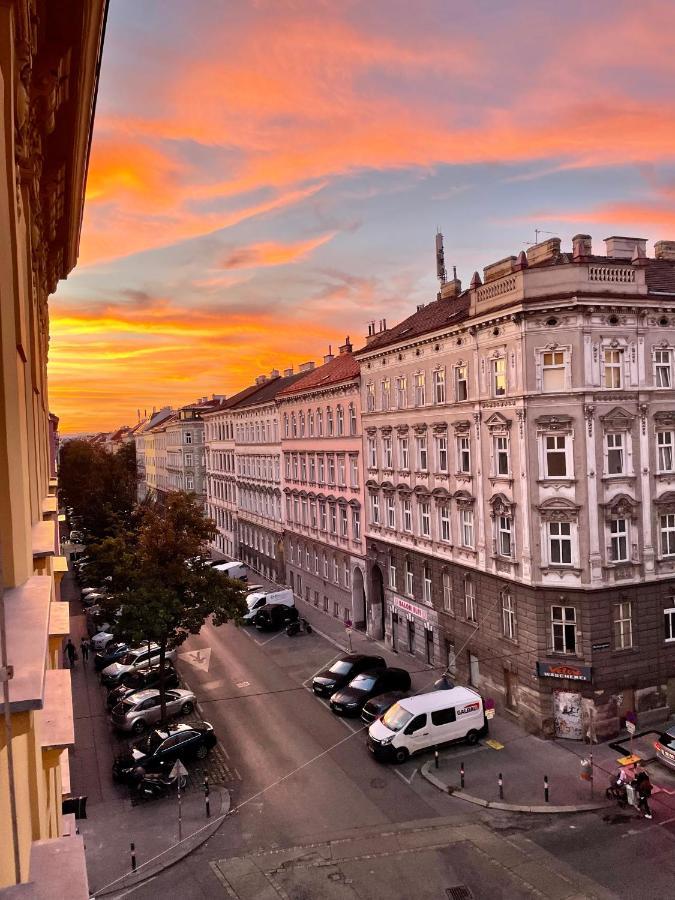 Trendy Apartment Near Schloss Schonbrunn Vienna Luaran gambar